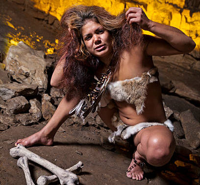 U wie Uralt. Cave woman